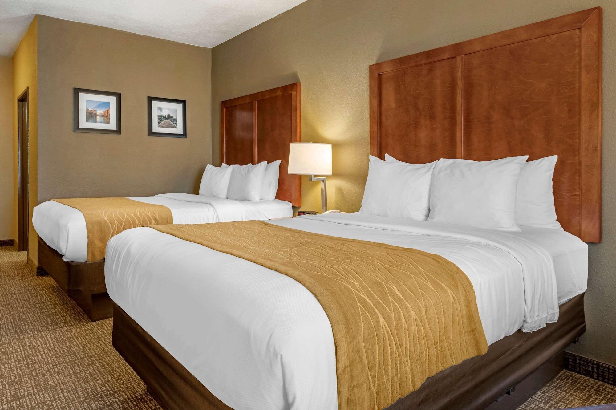 Comfort Inn Shelbyville North Exterior photo