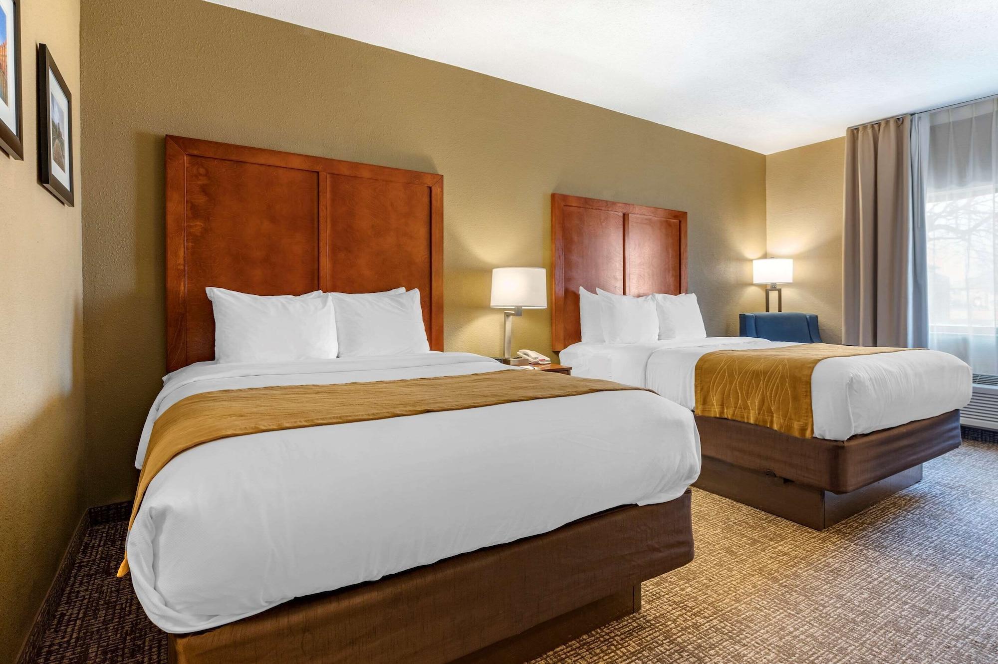 Comfort Inn Shelbyville North Exterior photo